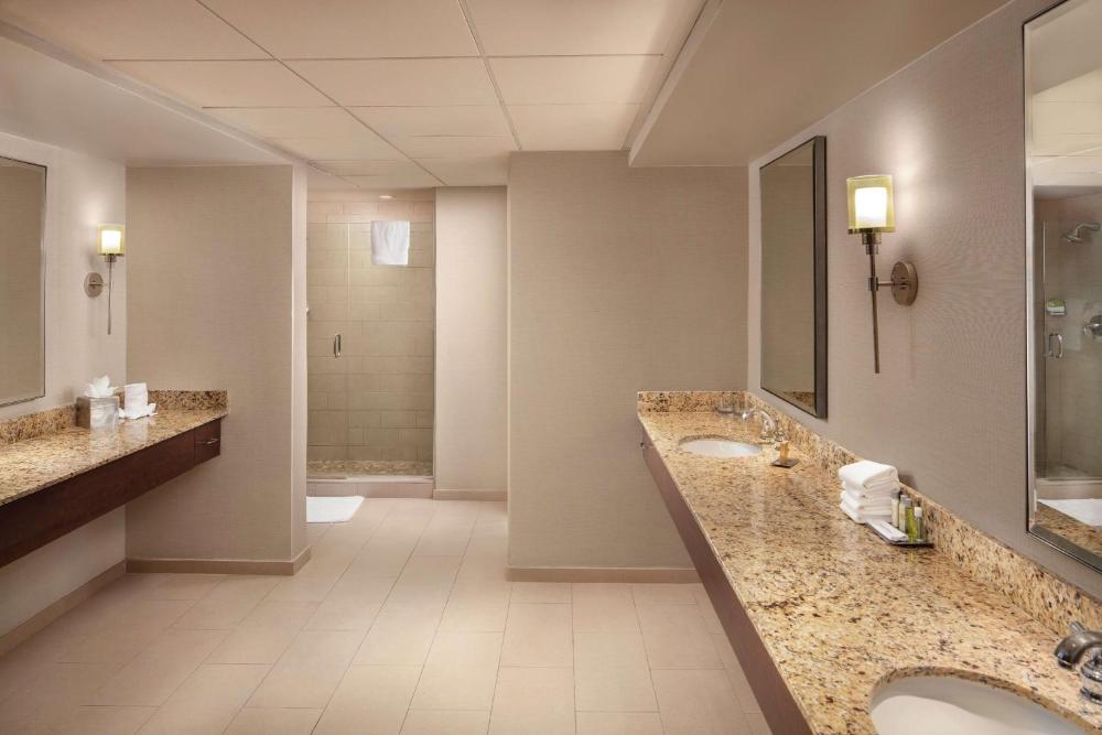 Room image 3